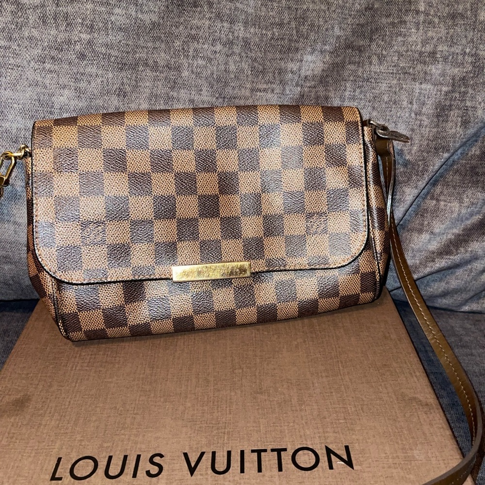Louis Vuitton Favorite MM